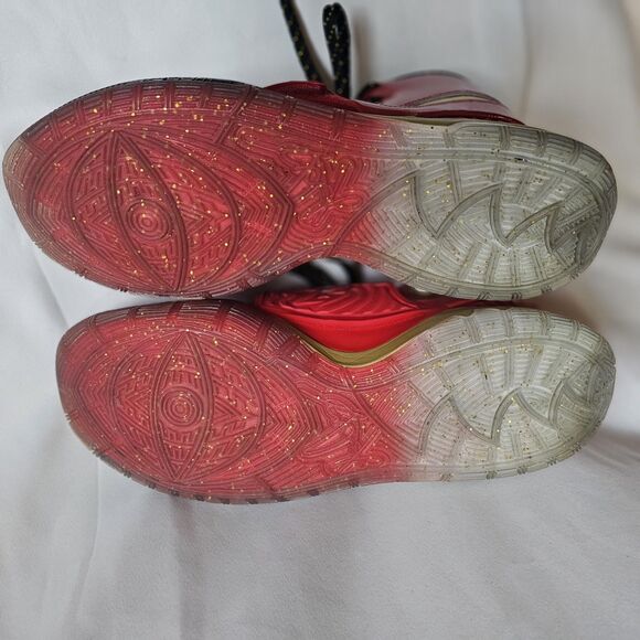 Nike Kyrie 6 University Red Gold Men’s Size 15 Basketball Shoes main image 7